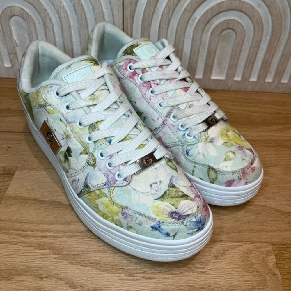 G by Guess Floral Rigster 3 Platform Sneakers - Picture 2 of 8